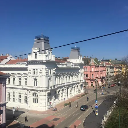 City Apartman Apartamento