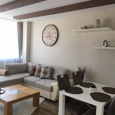 City Apartman *